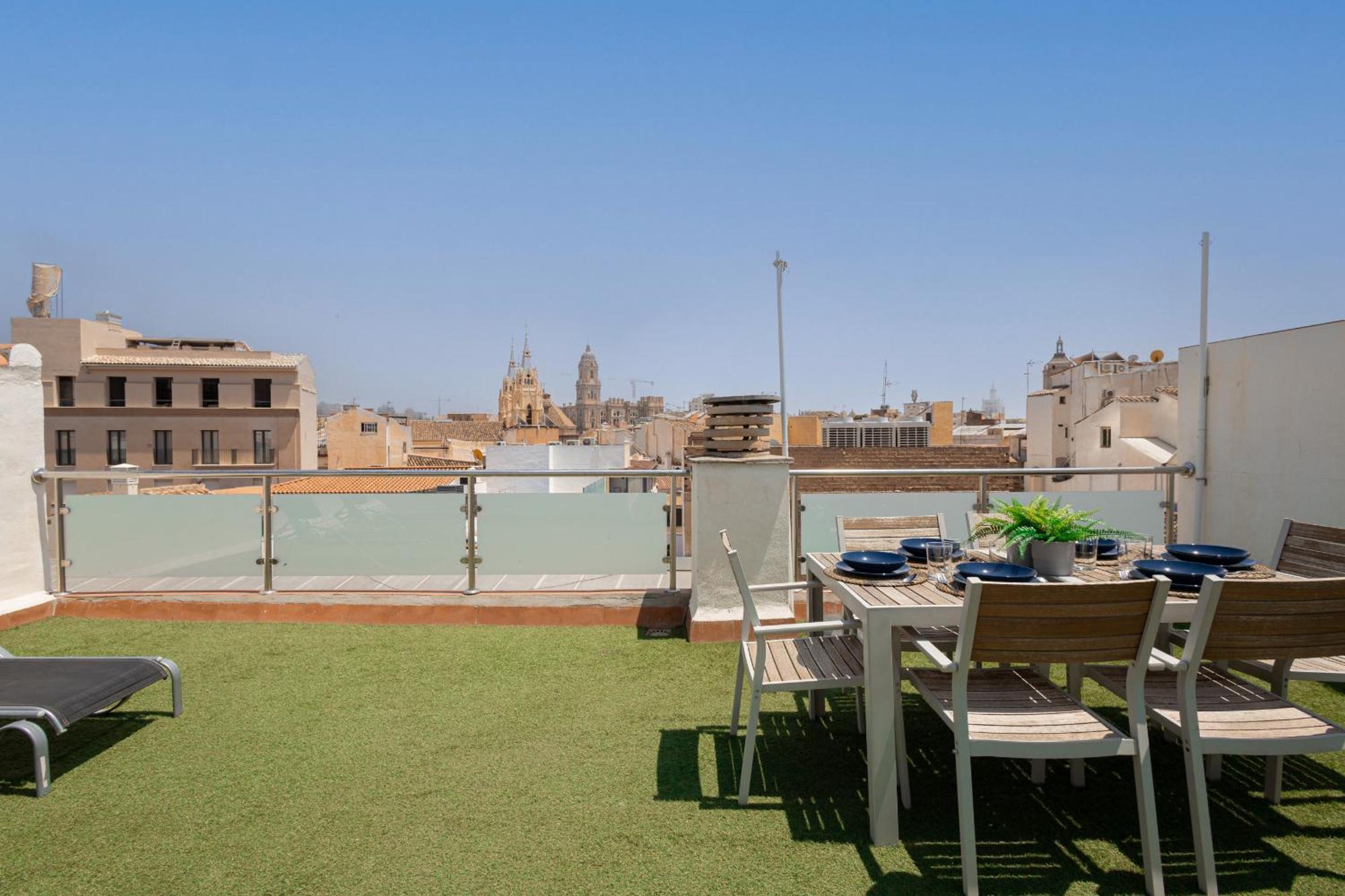 Апартаменти C103 - Sunny Terrace, Old Town Views Малага Екстер'єр фото