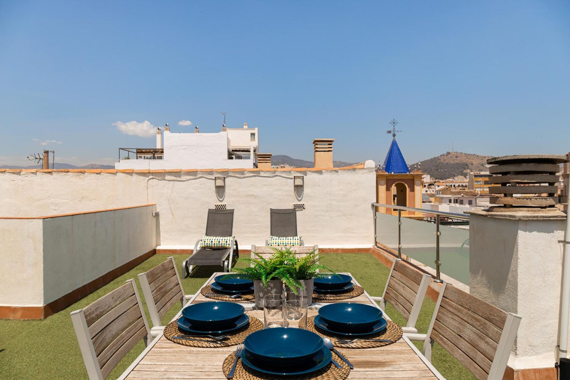 Апартаменти C103 - Sunny Terrace, Old Town Views Малага Екстер'єр фото